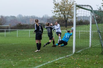 Bild 166 - Frauen SV Henstedt Ulzburg II - TSV Russee : Ergebnis: 5:0